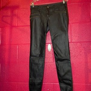 5/$25 Free People Leather Pants w Zipper Details